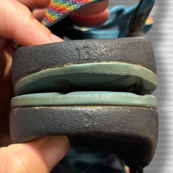 Chaco Kids Z/1 Sandals Size 13Y Multicolor Rainbow Strappy Outdoor Hiking Shoes - Picture 6 of 6